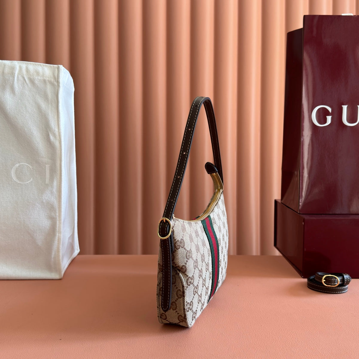Gucci Lunetta GG