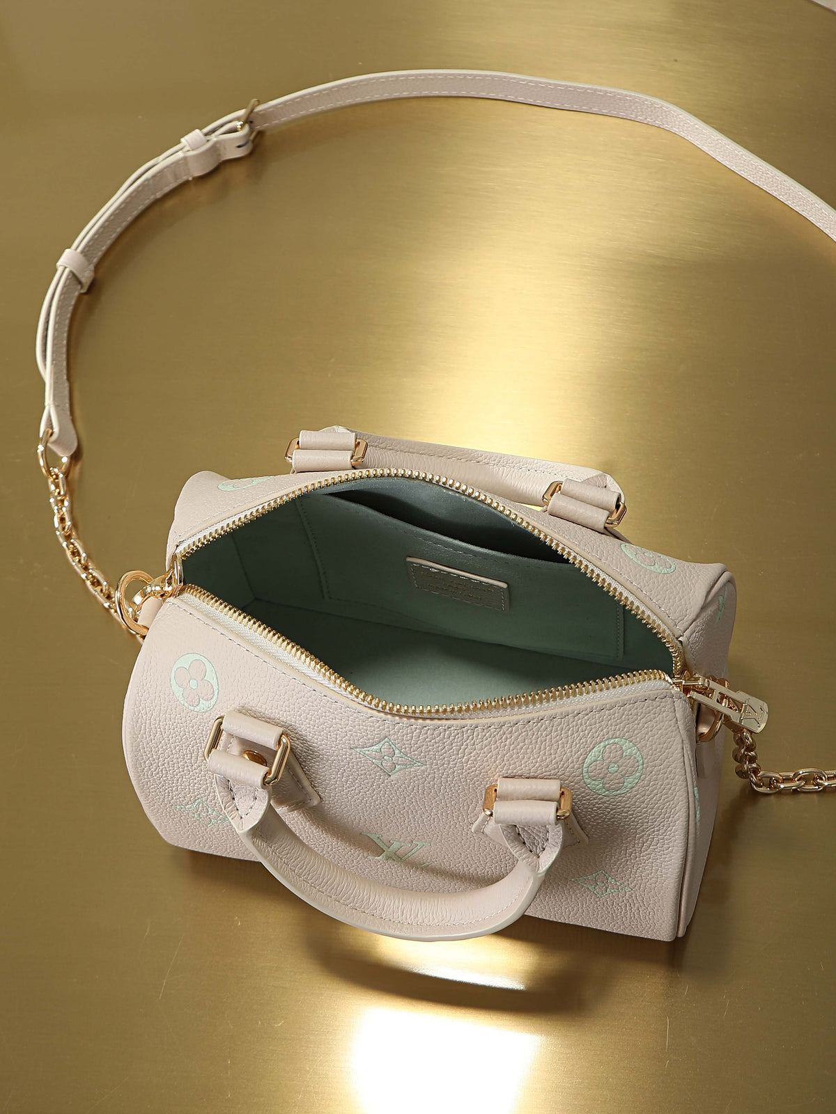 Louis Vuitton bandoulière 20