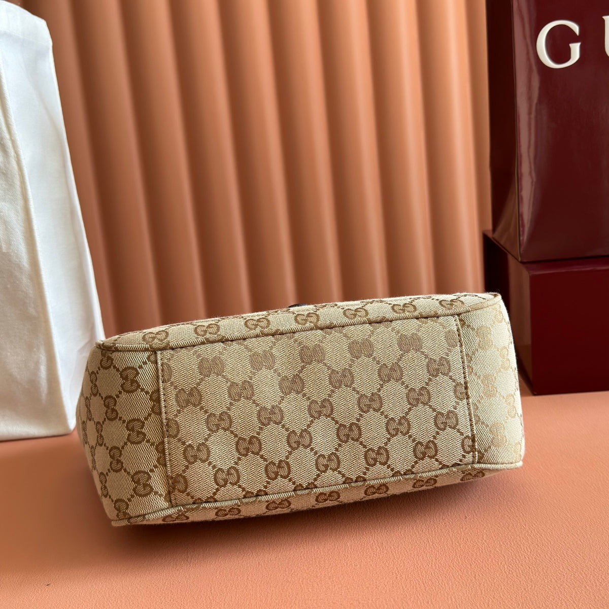 Gucci tote mercato