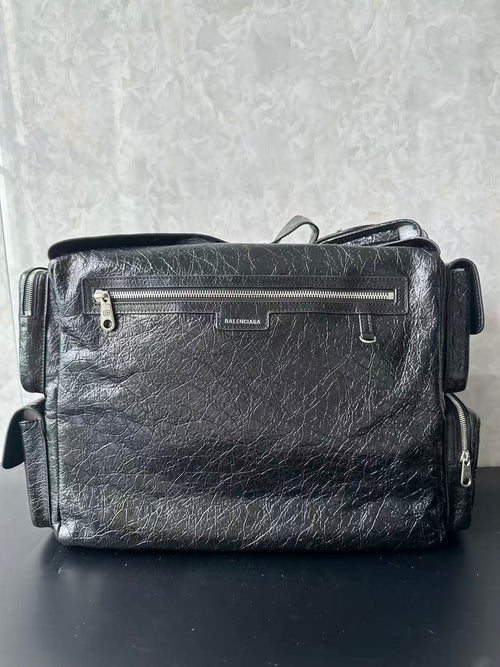 Balenciaga Superbusy tachonado